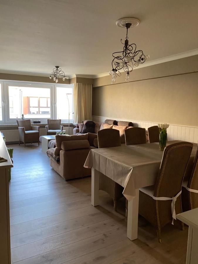 Zeezicht 8 Hoog Apartamento